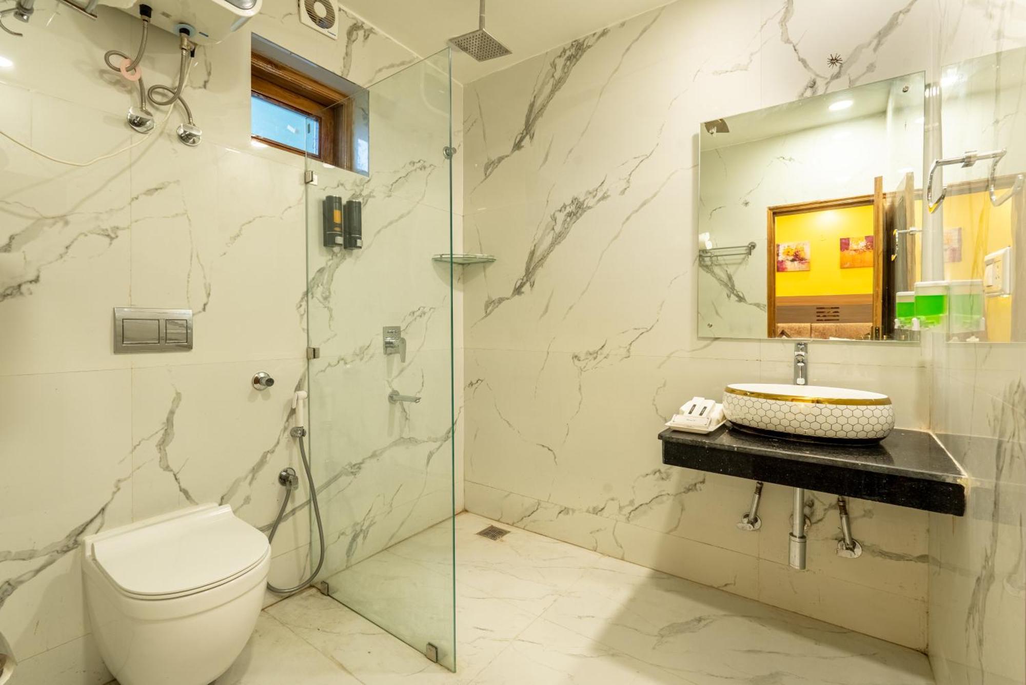 Lime Tree Hotel & One Bhk Serviced Apartment Noida - Sector 50 Metro Bagian luar foto