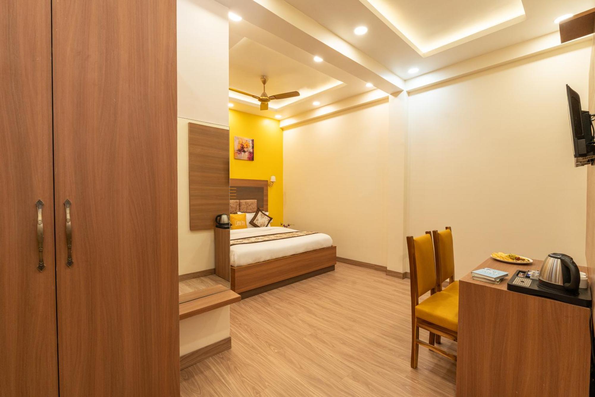 Lime Tree Hotel & One Bhk Serviced Apartment Noida - Sector 50 Metro Bagian luar foto