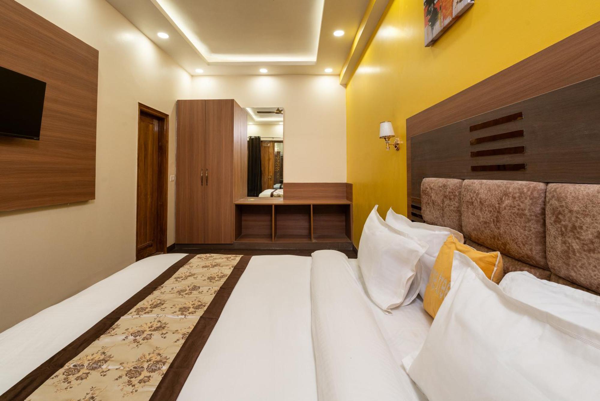 Lime Tree Hotel & One Bhk Serviced Apartment Noida - Sector 50 Metro Bagian luar foto