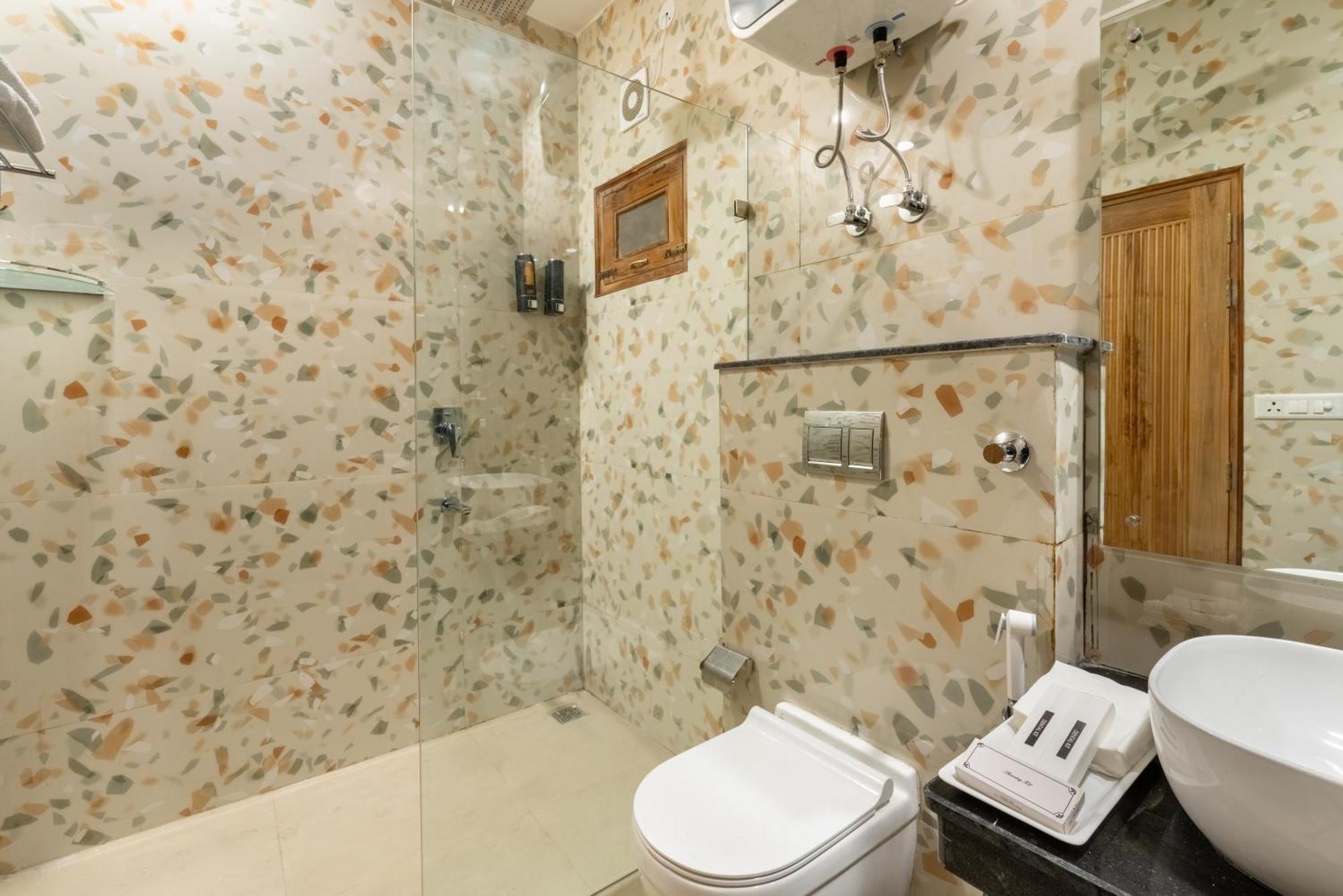 Lime Tree Hotel & One Bhk Serviced Apartment Noida - Sector 50 Metro Bagian luar foto