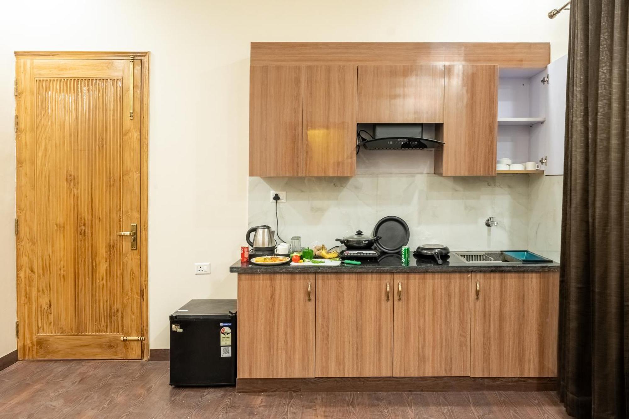 Lime Tree Hotel & One Bhk Serviced Apartment Noida - Sector 50 Metro Bagian luar foto